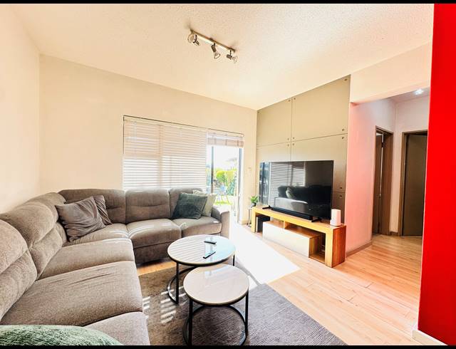 2 BEDROOM APARTMENT TO LET IN FOURWAYS